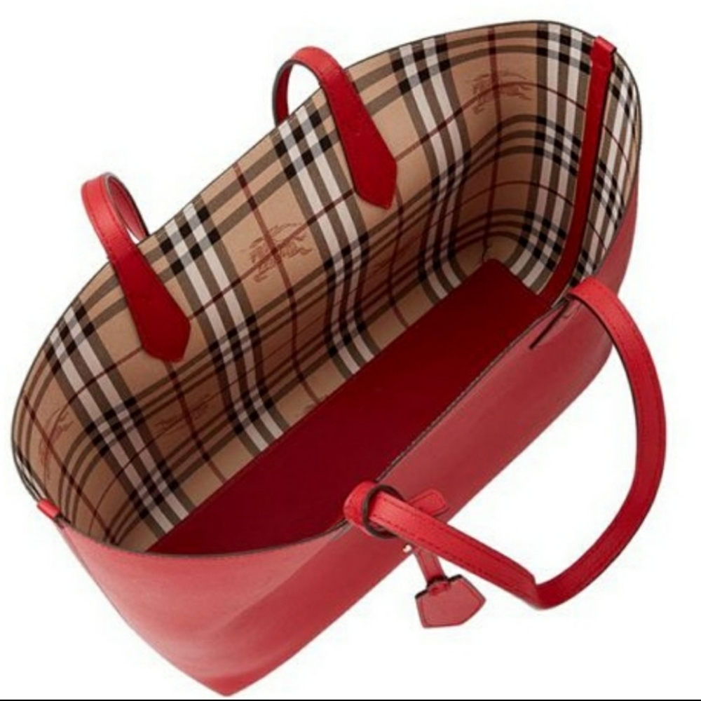 💯 Auth Burberry Reversible Red/Beige Tote Bag - Picture 5 of 8